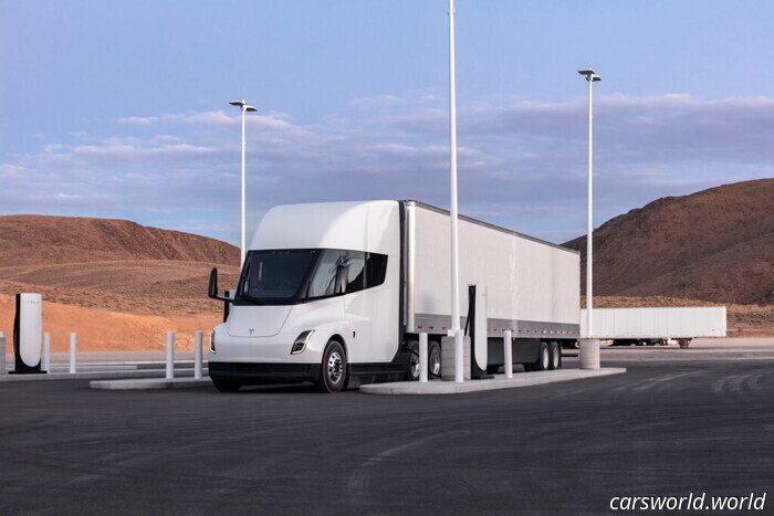 Калифорния отвернулась от дальнобойщиков‑иммигрантов, а теперь Вашингтон требует ответных мер | Carscoops